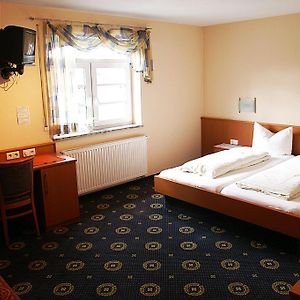 Dreibettzimmer